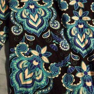 Unicorn lularoe paisley TC leggings.